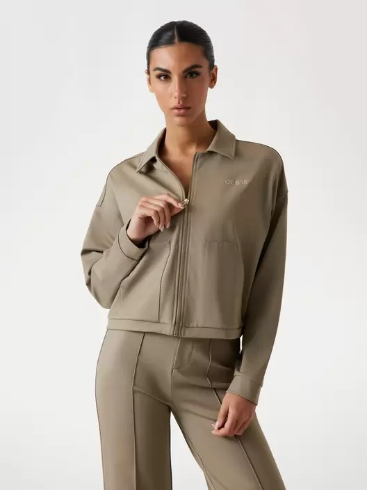 Chaqueta de nailon corta