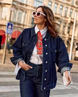 Veste en denim bleu foncé