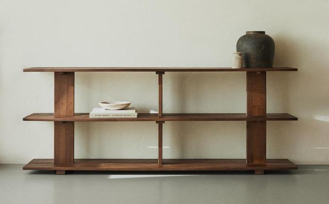 ELM WOOD SHELVING UNIT WITH THREE SHELVES