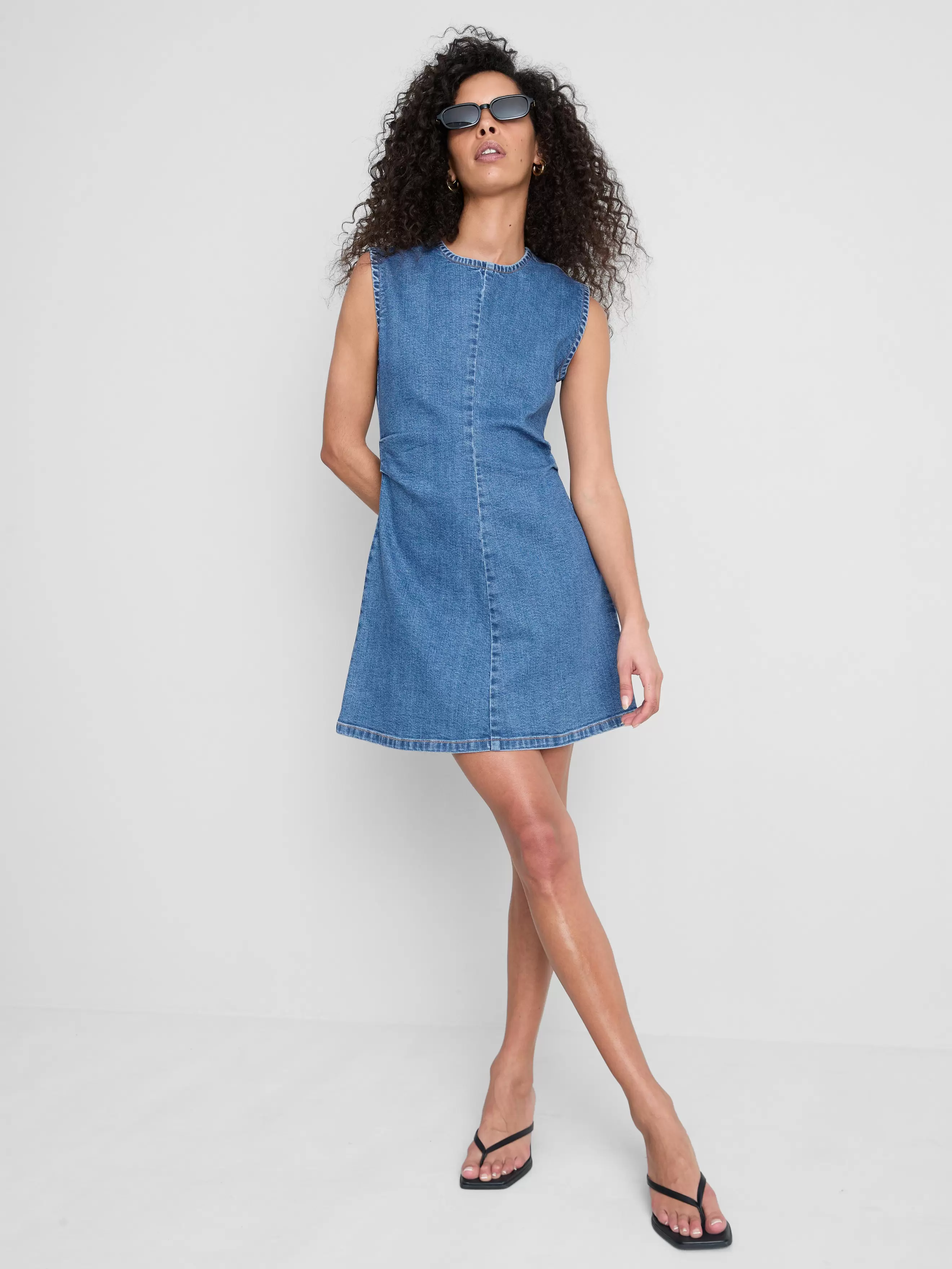 Mini-robe trapèze en denim de coton
