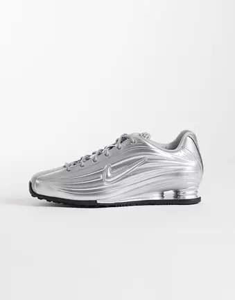 Nike Shox Z trainers in metallic silver