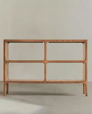 MEDIUM HONEY OAK SIDEBOARD
