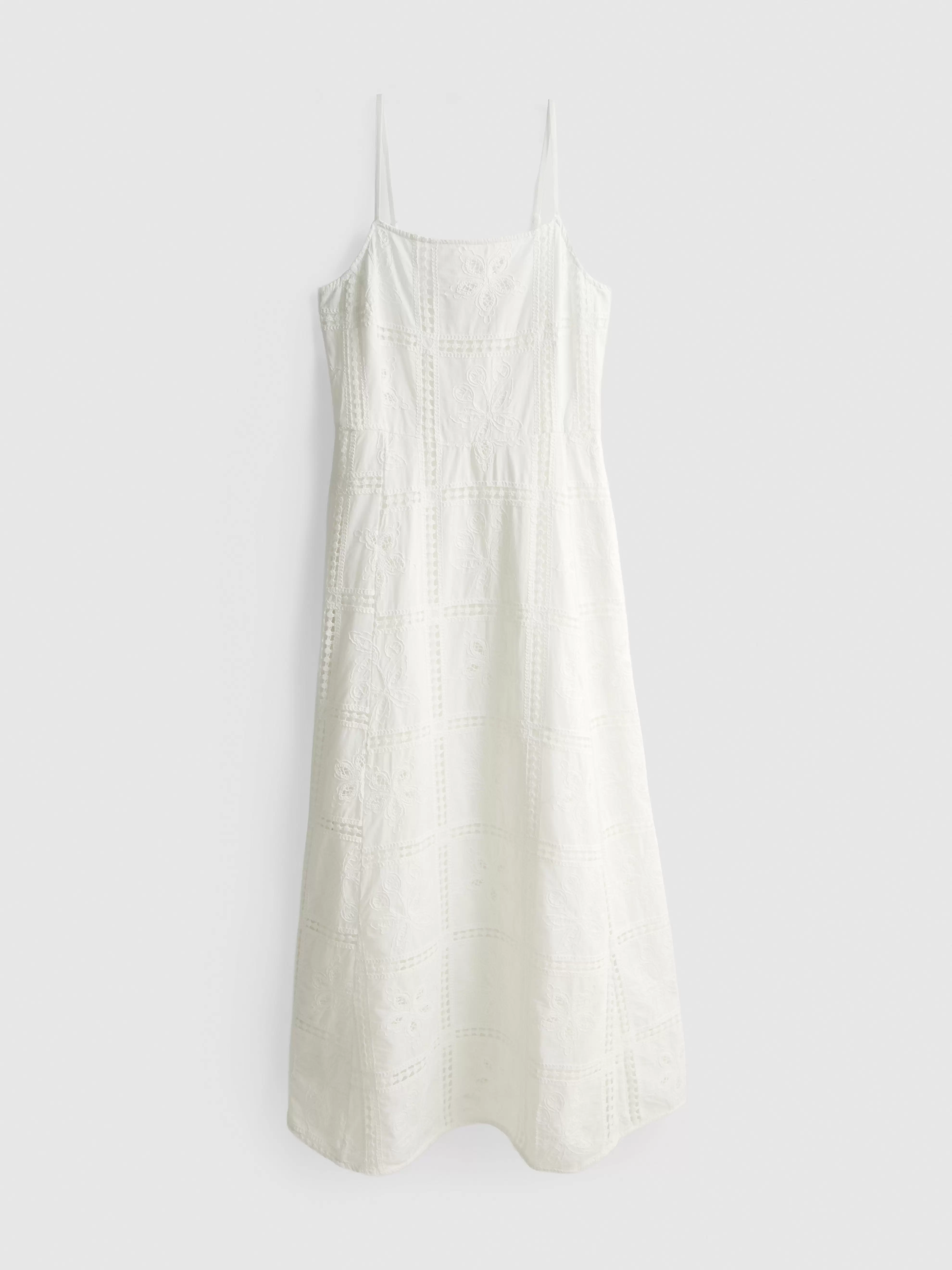 Robe mi-longue brodée The Edit