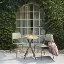 Elba - Ensemble table et 2 chaises de jardin en acier et résine tressée verte