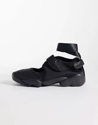 Nike Air Rift Satin Ballet trainers in Black