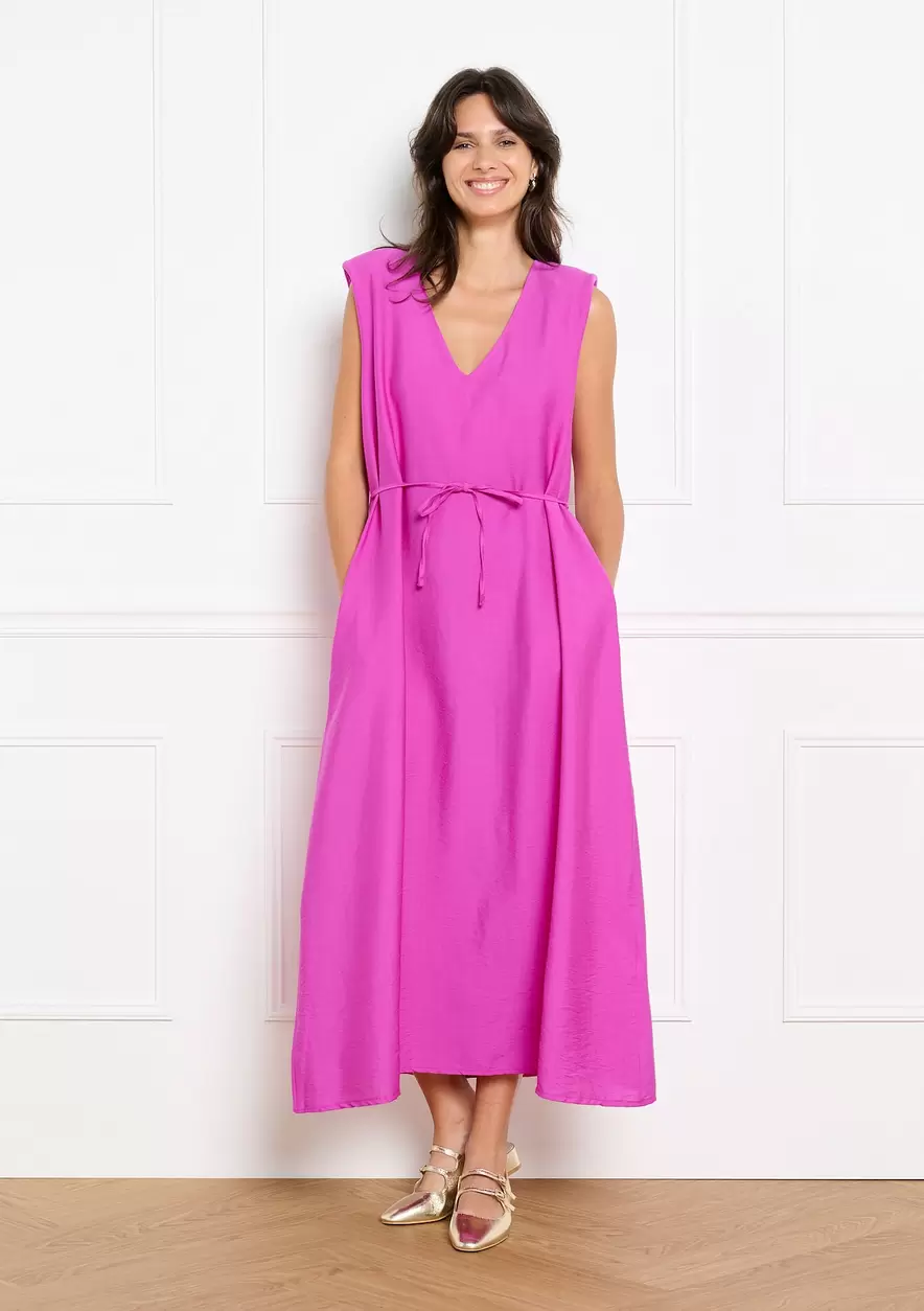 Robe maxi col V ceinturée