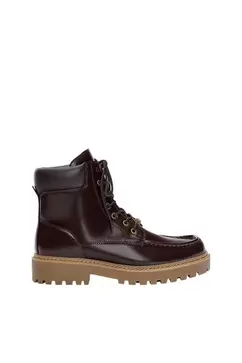Bottes à lacets STWD