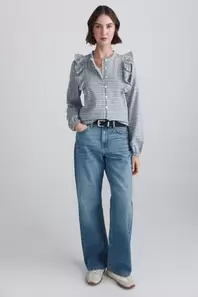 Blusa cuadros volantes