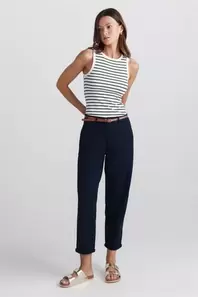 Pantalón chino cinturón
