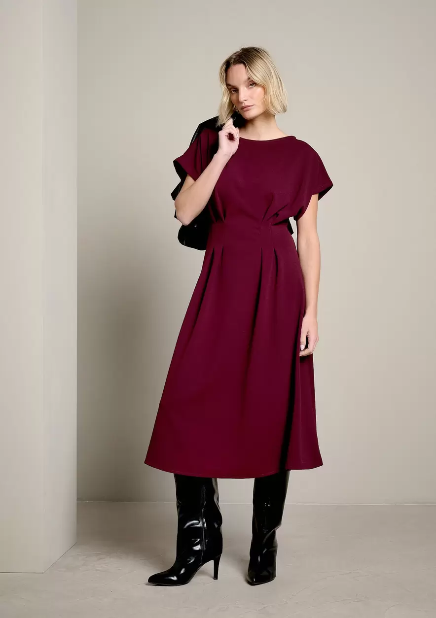 Robe midi à taille plissée
