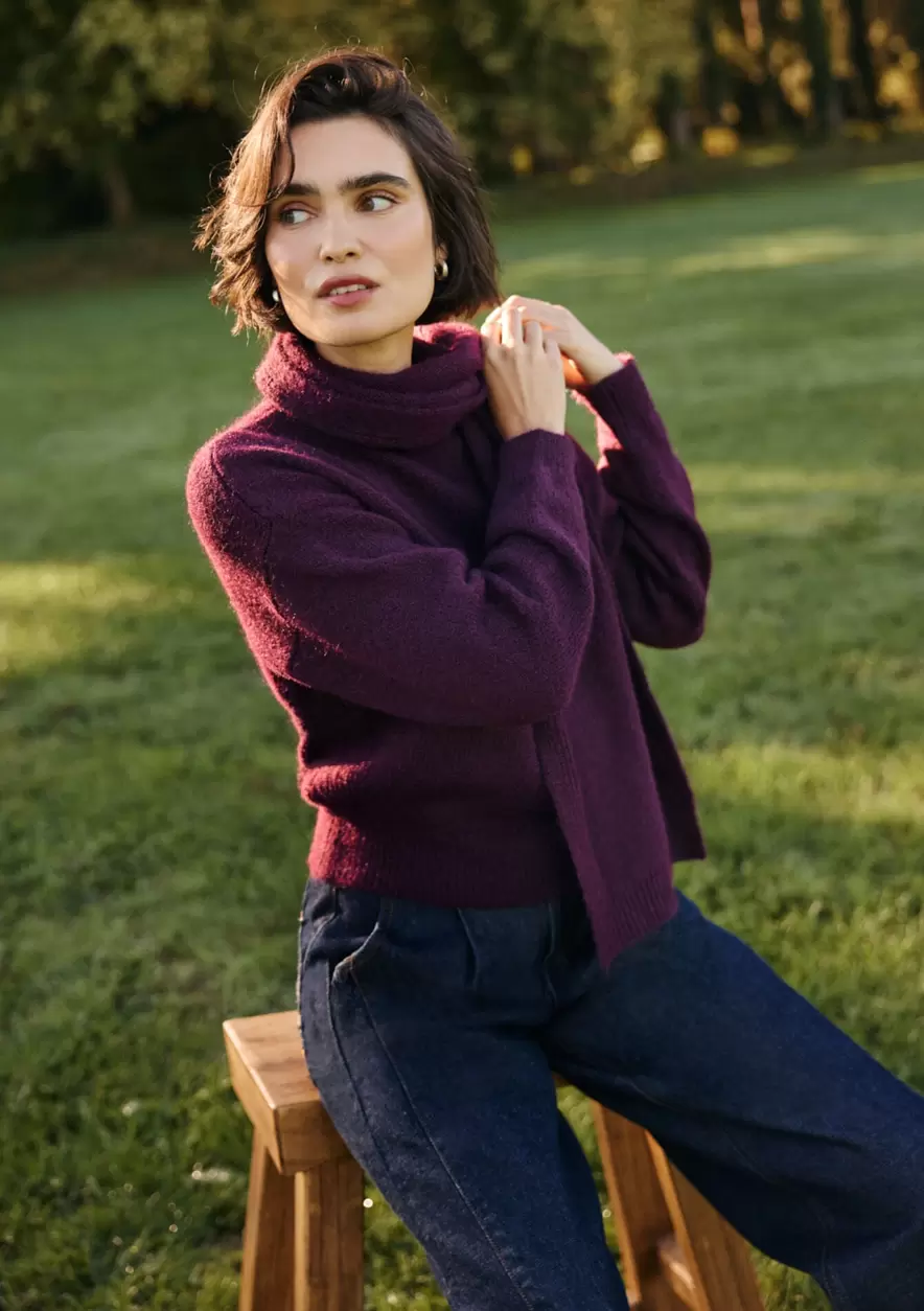 Pull avec écharpe intégrée