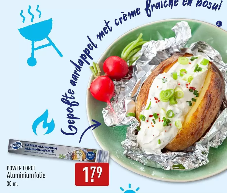 Gepofte aardappel met crème fraiche en bosui