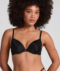 Voorgevormde beugel bh Plunge