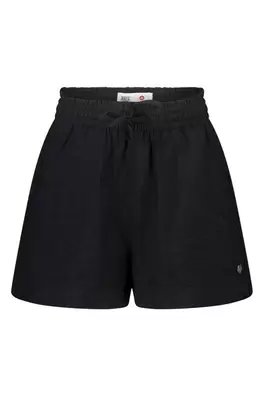 Nomi JR short