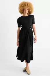 Fit & flare dress with belt - textured