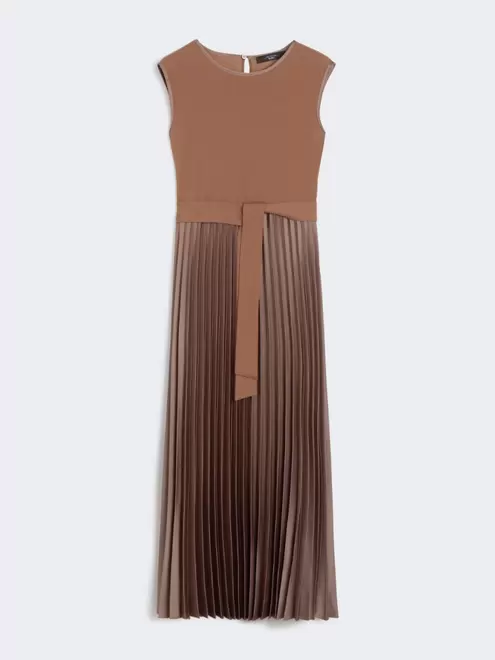Sleeveless jersey dress