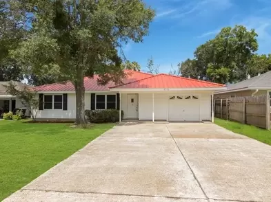 2316 Gary Ave, Nederland, TX 77627