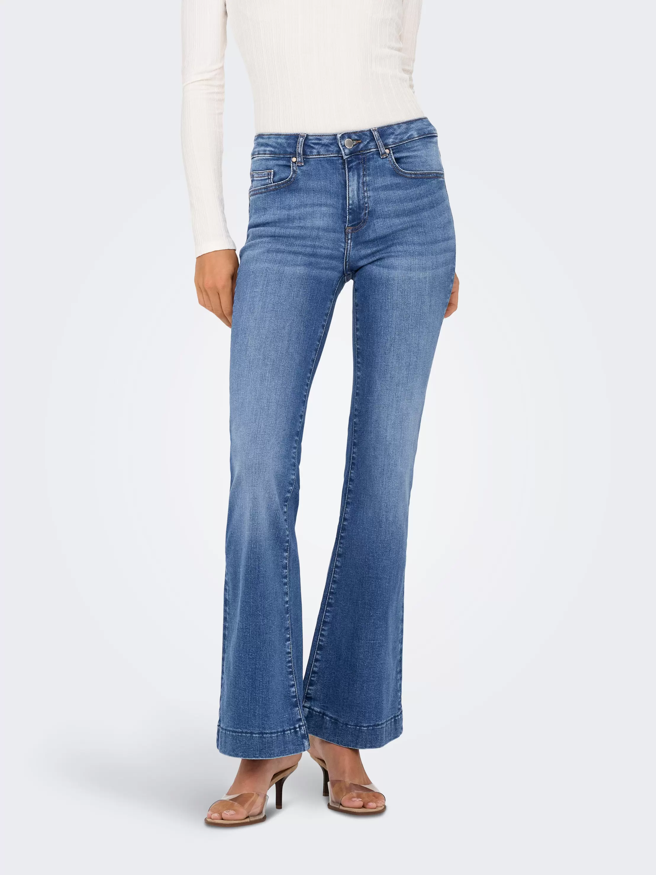 ONLBLUSH Mid waist Retro flared fit Jeans