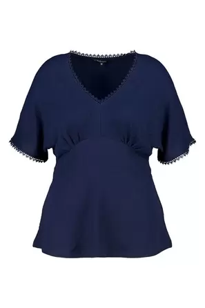 Top met subtiele details