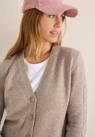 Vest met gebreide details