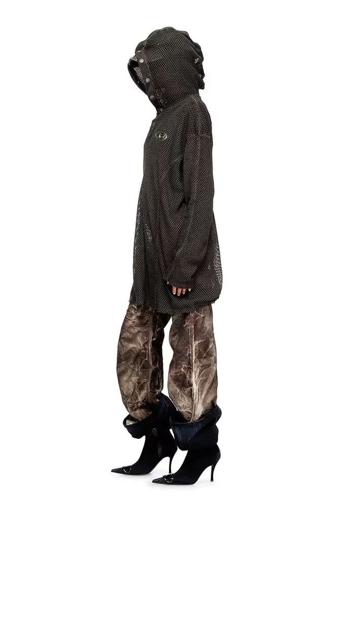 Fishnet hoodie with full-closure hood