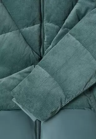 Pufferjack met ribfluwelen mix