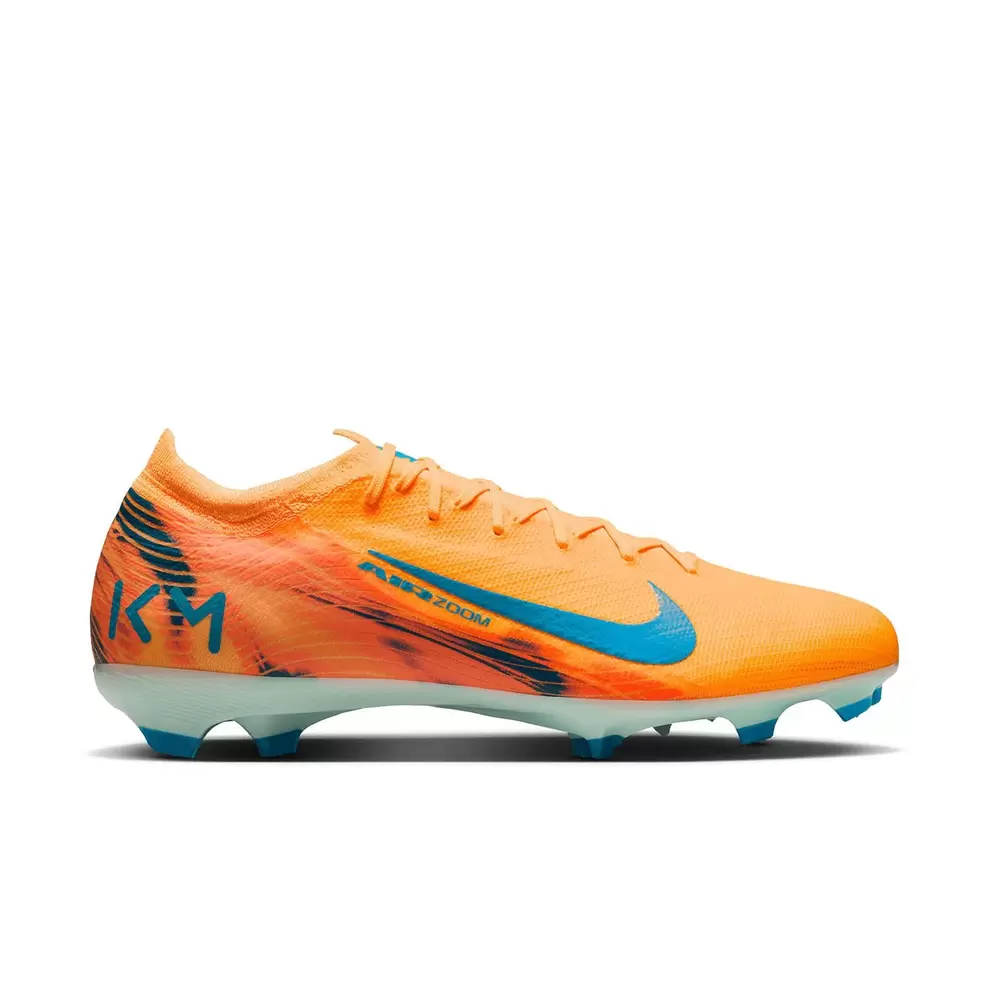 Mercurial Vapor 16 Pro &#39;Kylian Mbappé&#39; low top voetbalschoenen (stevige ondergrond)