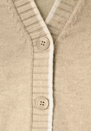 Vest met contrasterende details