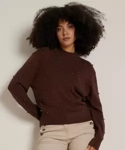 trui met all-over parels