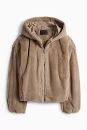 Jas van imitatiebont met capuchon