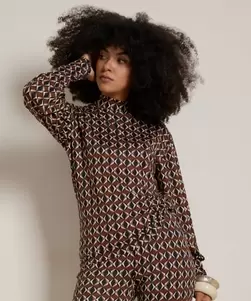 turtleneck top all-over print