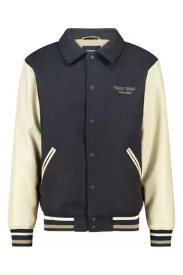 Varsity jas Jari