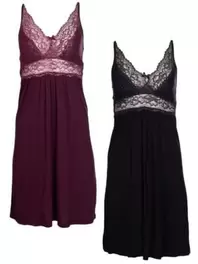 Slipdress zwart of paars met kant