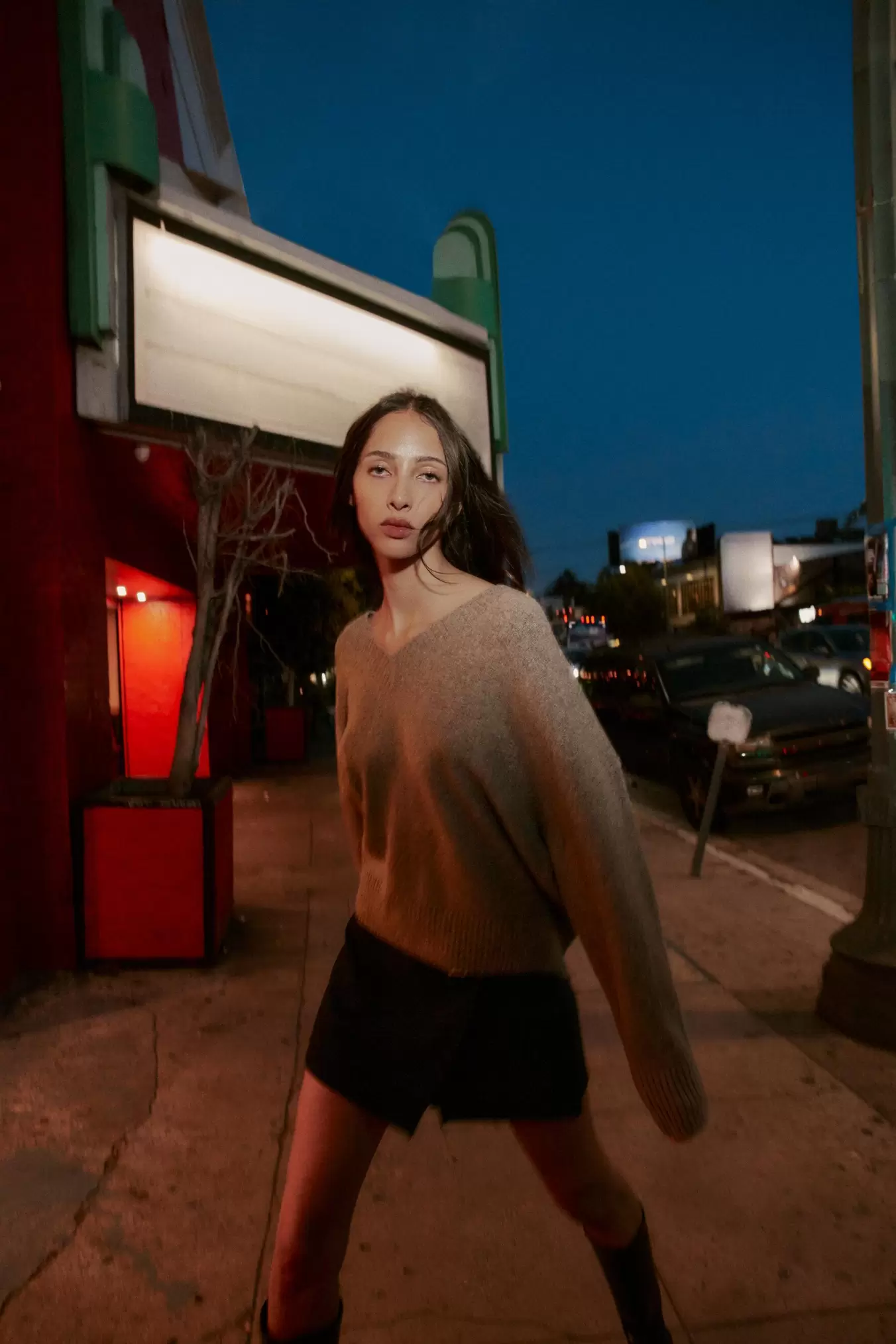 ASYMMETRISCHE BROEKROK MET APPLICATIE