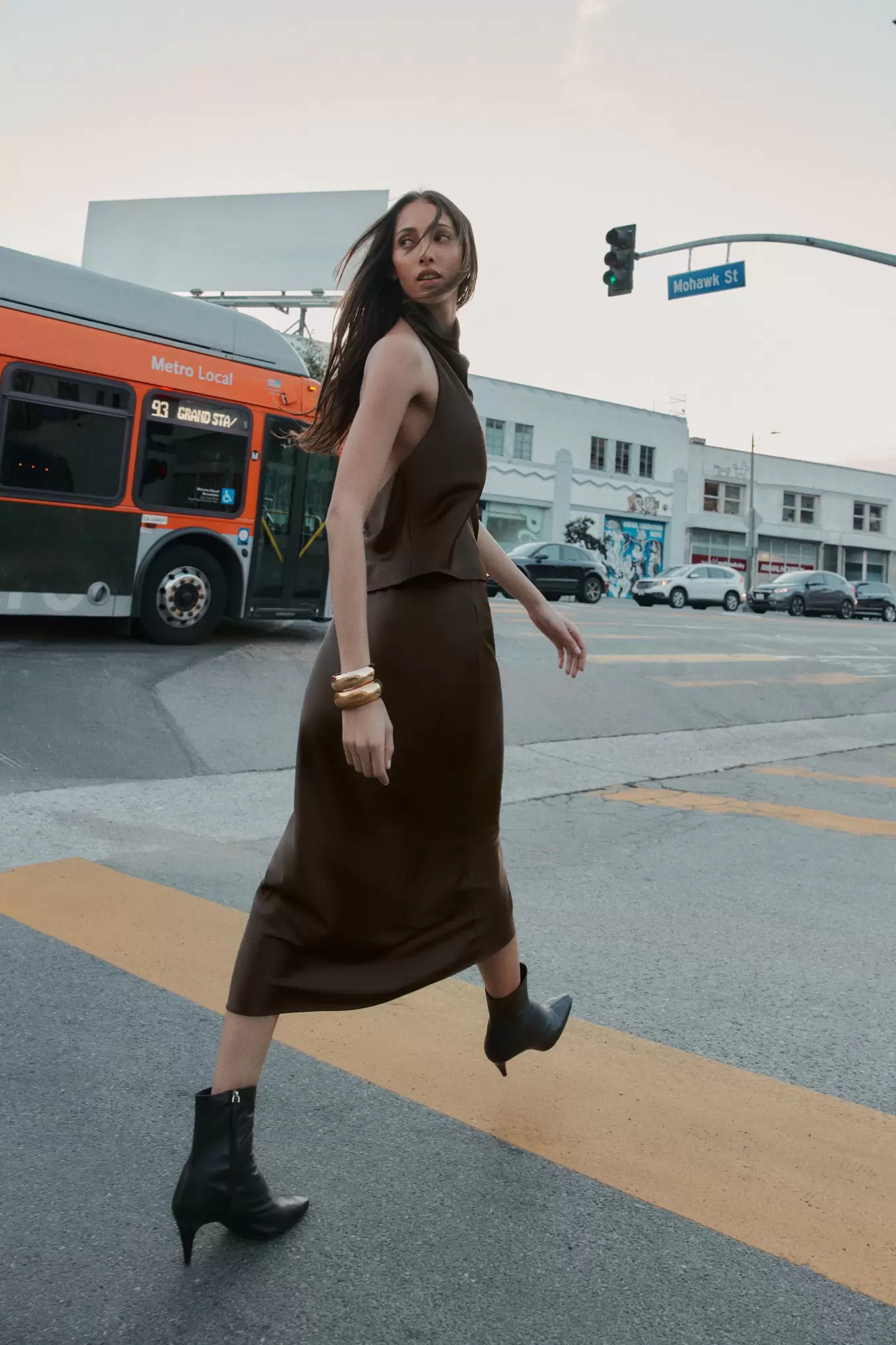 HALFLANGE SATIJNEN ROK