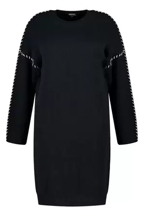 Gebreide jurk met sierstiksels