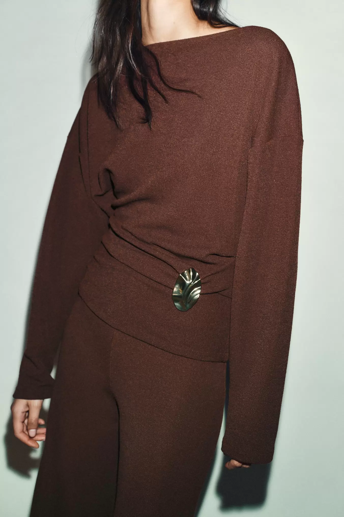 TOP MET TEXTUUR EN GESP