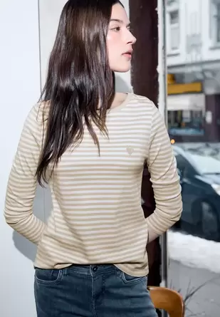 Shirt met borduursel