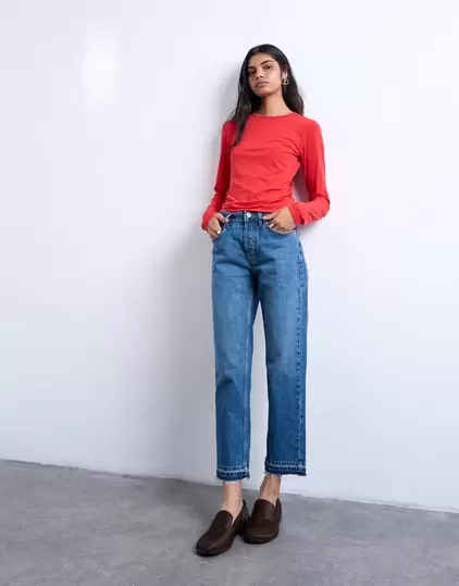 TSRUNWAY Mid rise Straight Fit Jeans