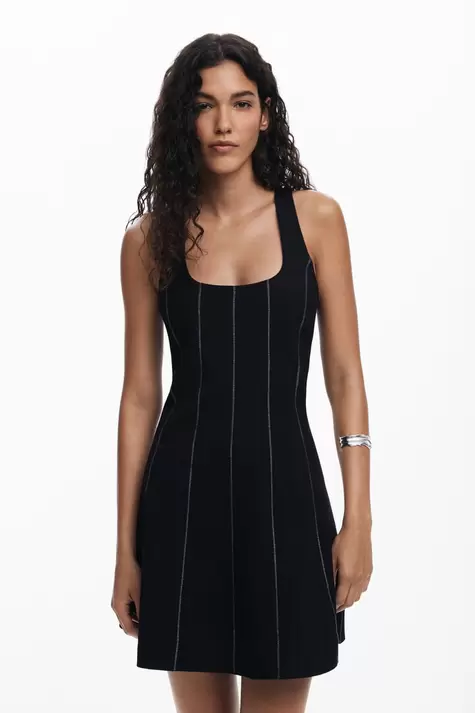 Kort jurkje met panelen