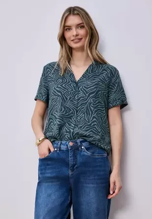 Blouse met korte mouwen en bowlingkraag