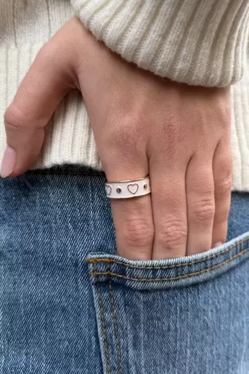 Product Name:Hearts Ring