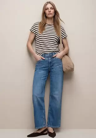 Shirt met losse schouders en strepen