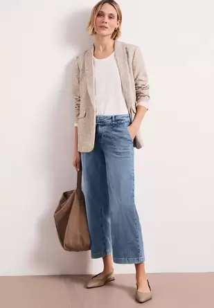 Mid Waist Wide Legs jeans in Loose Fit