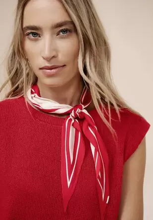 Top met overhangende schouders in een gebreide look