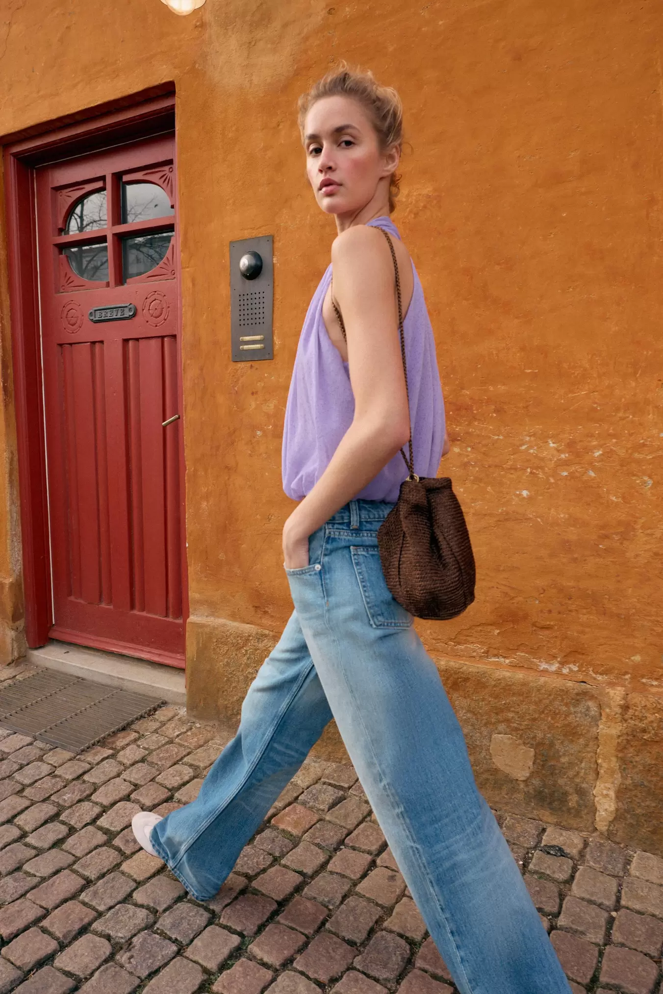 HALTERTOP MET BALLONMODEL EN STIPPEN