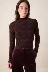 Donkerrode jacquard top met schelpen