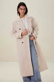 Beige trenchcoat met ceintuur