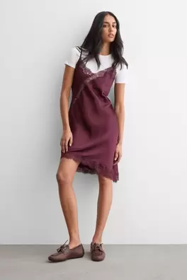 Asymmetrical Slip in Viscose Satin with Lace