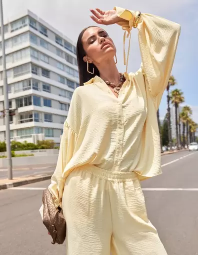 Oversized Twist Blouse Lichtgeel